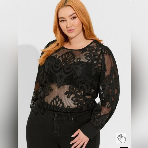 Torrid Mesh With Embroidery Long Sleeve top size 2 NWT